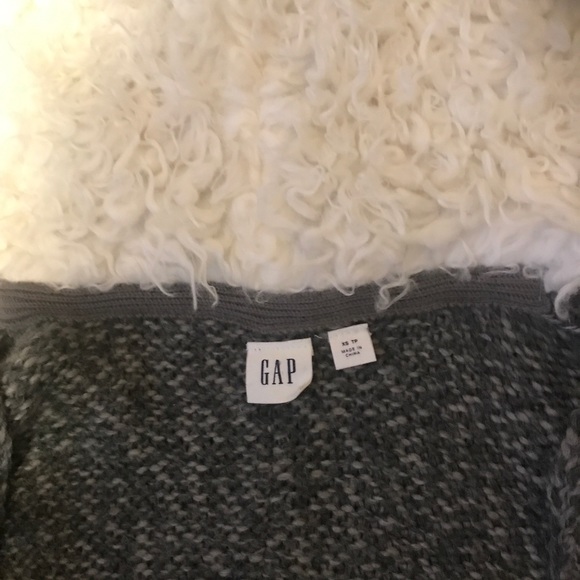 GAP knit cardigan xs - Picture 2 of 2